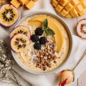 Erfrischende Mango-Smoothie-Schüssel für den perfekten Start 3 Erfrischende Mango-Smoothie-Schüssel für den perfekten Start