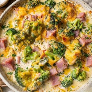 Keto Brokkoli-Schinken-Auflauf: Cremig und Einfach Genießen 2 Keto Brokkoli-Schinken-Auflauf: Cremig und Einfach Genießen