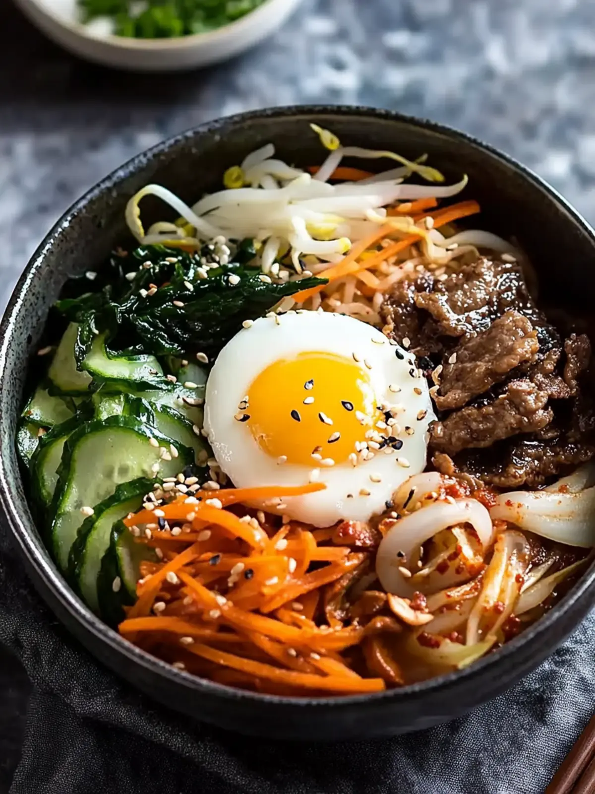 Bunte Bibimbap: Die perfekte koreanische Reisschale für Zuhause 4 Bibimbap (Koreanischer Reisschale)